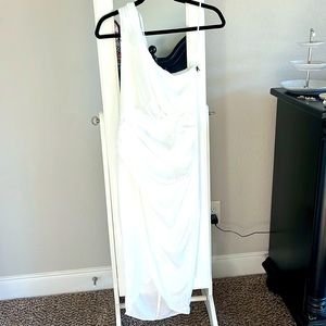 White one-shoulder dress, small
